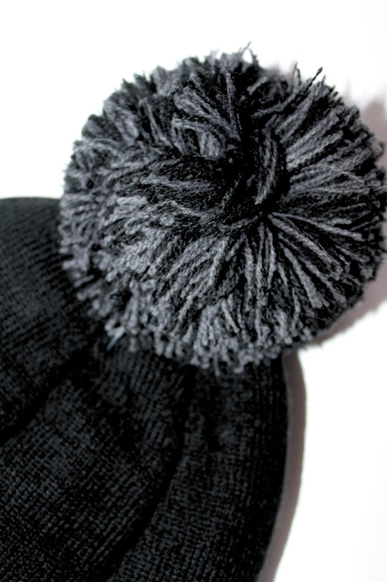 FitMe Pom Beanie – Limited Winter Drop (Black)
